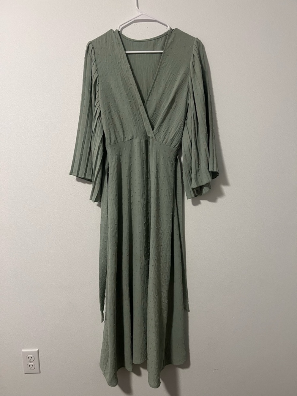 Sage Green V-Neck Midi Dress with Pleated Sleeves